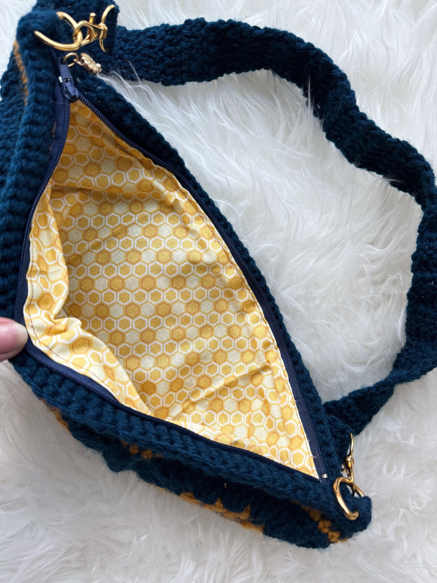 Cross Body Bag - Honeycomb